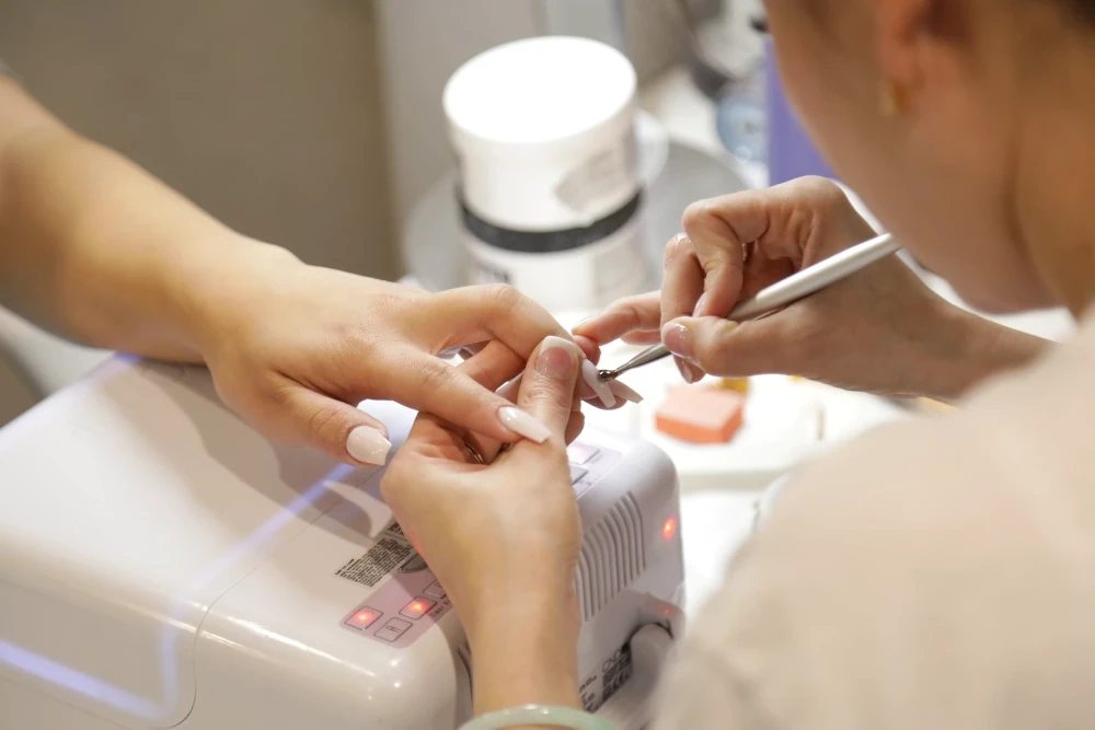 Manicure hybrydowy